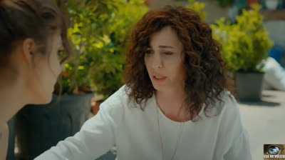 LOVE IS IN THE AIR CAPITULO 1(DOPPIAGGIO CASTELLANO)