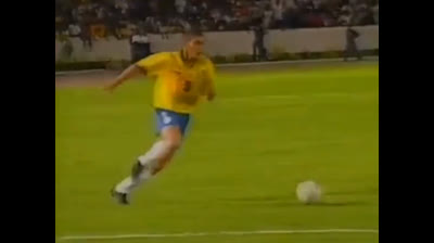Goal number 3 of Ronaldo Nazario with Brazil vs. Uruguay