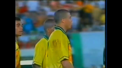 Tor 9 von Ronaldo Nazario mit Brasilien gegen Bosnien und Herzegowina