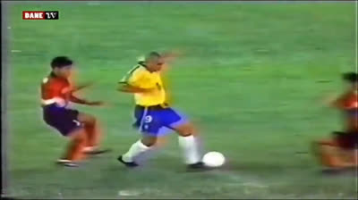 20º gol de Ronaldo Nazário pelo Brasil contra a Coreia do Sul