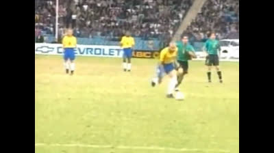 22ème but de Ronaldo Nazario pour le Brésil contre l'Australie