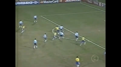 35° gol di Ronaldo Nazario per il Brasile contro l'Argentina