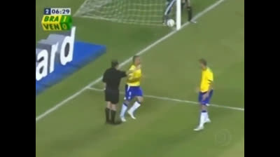 O 60º gol de Ronaldo Nazário pelo Brasil contra a Venezuela